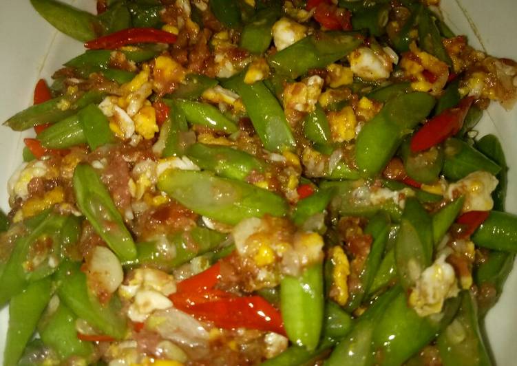 Cara mudah meracik Tumis Buncis Ala Warung Makan Seafood Lezat