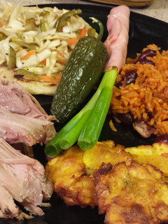 A picture of Cinco de mayo grub.