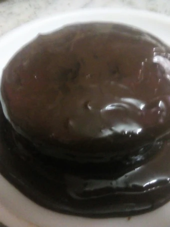 Easy Steps Prepare Recipes Chocolate cake with chocolate sauce the Delicious Perfect.