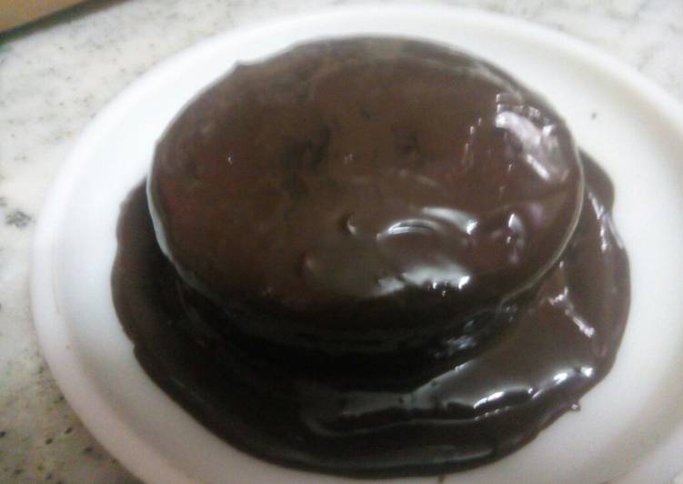 Chocolate cake with chocolate sauce