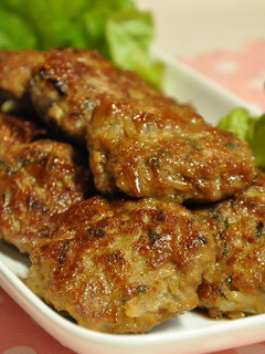 A picture of Bean Sprouts Teriyaki Hamburgers.