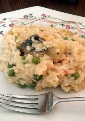 A picture of Cheesy Rice with prawns.