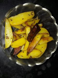 बिहारी स्टाईल आलू भुजिया सब्जी (aloo bhujiya sabji recipe in hindi) रेसिपी मुख्य फोटो