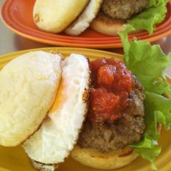 A picture of English Muffin Hamburger.