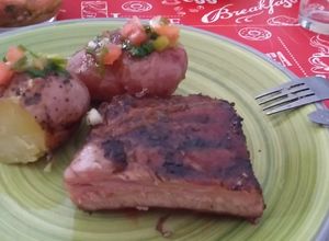 Una foto de Costillar  a la parrilla dorado y jugoso