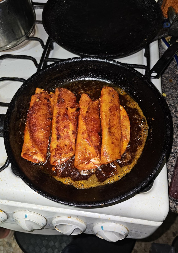 Una foto de Enchiladas mineras