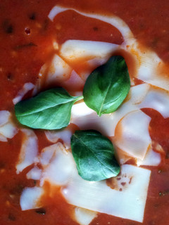 A picture of Fresh tomato soup.
