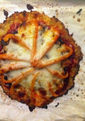 A picture of Cauliflower Crust Pizza.