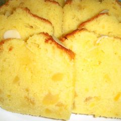 A picture of 18 cm Pound Cake (with Candied Chestnuts).