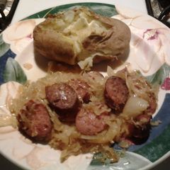 A picture of Kielbasa and Kraut.