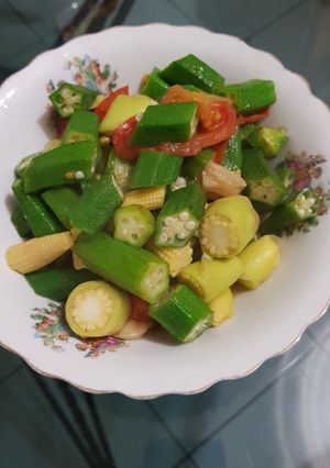 Foto resep Tumis Okra dan Baby Corn