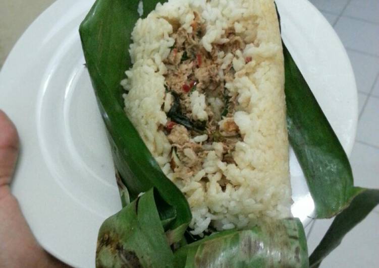 Nasi Bakar Isi Tongkol Kemangi