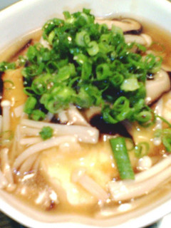 A picture of Tofu with Thick Mushroom An Sauce.