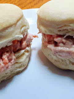 Una foto de Sándwich de Atún y Zanahoria