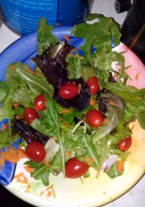 A picture of Easy Salad.