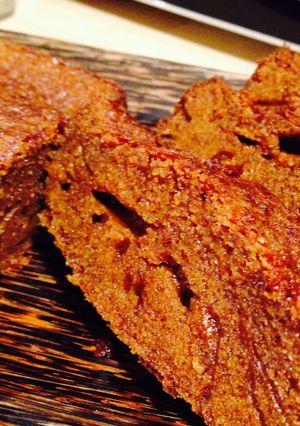 A picture of Kue Sarang Semut (Caramel Cake).