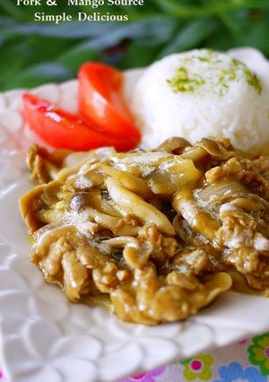 A picture of Thinly Sliced Pork & Mango Sauce with Rice.