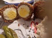 Una foto de huevos escoceses