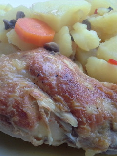 Una foto de Conejo guisado con verduras