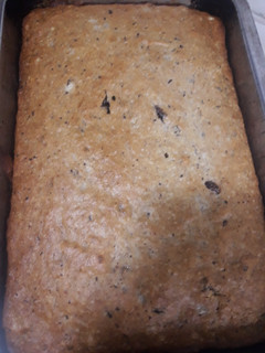 Una foto de Budín de banana 🍌🍌 con chocolate