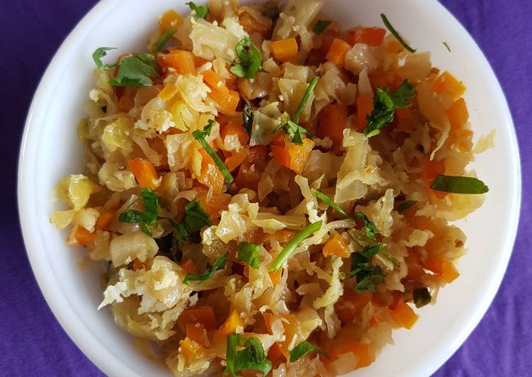 Step-by-Step Guide to Prepare Award-winning Carrot Cabbage Poriyal