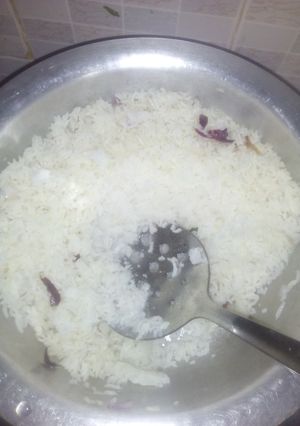 A picture of Boiled rice.