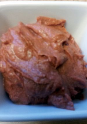 A picture of Tomato-garlic filling.