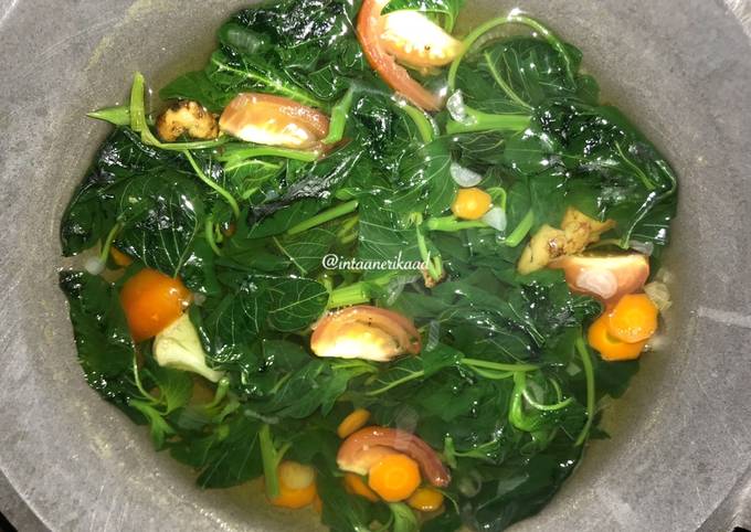 Resep Sayur Bening Bayam Oleh Intan Erika Cookpad