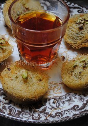 A picture of Kataifi dessert.