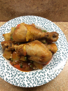 A picture of Chicken Afritada.