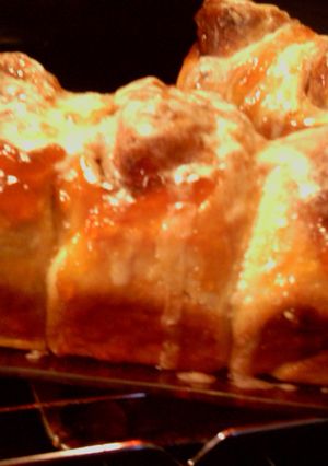 A picture of sunshines apricot cinnamon buns bread.