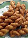 Mahua: Twisty Chinese Fried Snacks