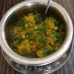 A picture of Matar Aloo Green Sabji.