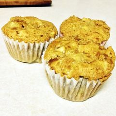 A picture of Apple Muffins.