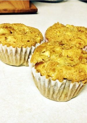 A picture of Apple Muffins.