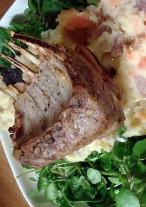 A picture of Nectarine Marinated Rack of Lamb.