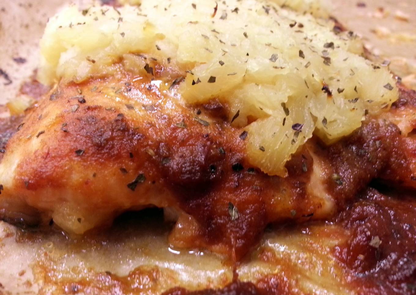 Chipotle-Pineapple Baked Salmon