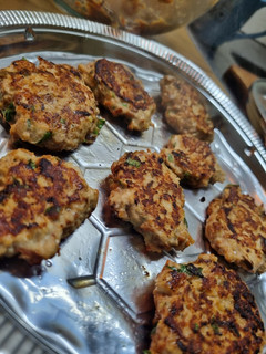 Una foto de Hamburguesas de pollo y vegetales