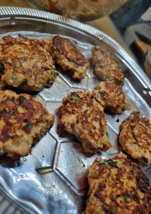 Una foto de Hamburguesas de pollo y vegetales