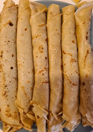 Une photo de Crêpes au lait d'amandes/noisettes