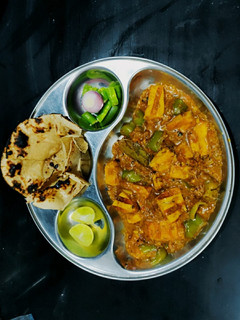 A picture of Paneer tikka masala.