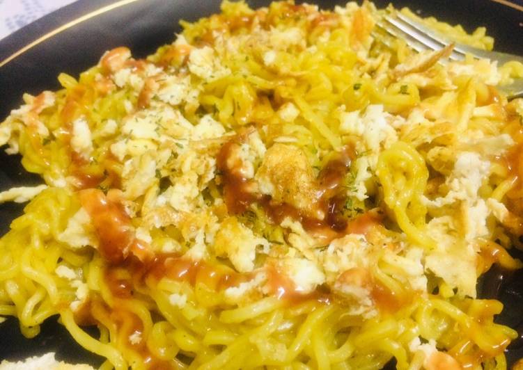 Night hunger Egg Maggi masala