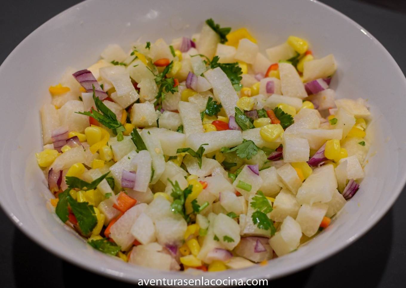Ensalada de jícama y elote