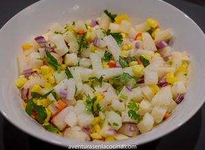 Una foto de Ensalada de jícama y elote