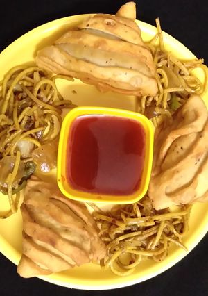 लहरिया नूडल्ज़ समोसा रेसिपी मुख्य फोटो