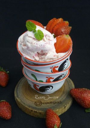 Foto resep Es Cream Strawbery