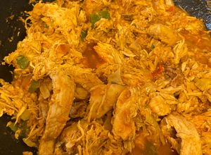 Una foto de Pollo desmechado guisado (picante)