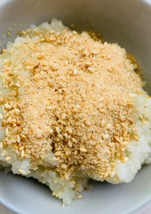 Hình của món Xôi lá dứa muối mè.