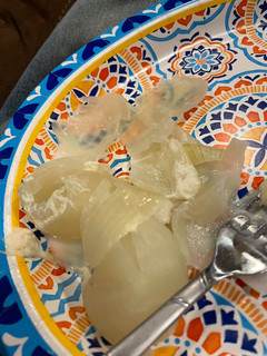 A picture of Boiled onions.