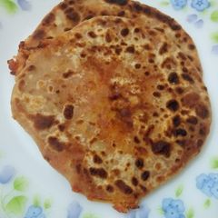 A picture of Halwa poli.